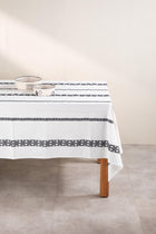 Aattur Black And White Table Cover