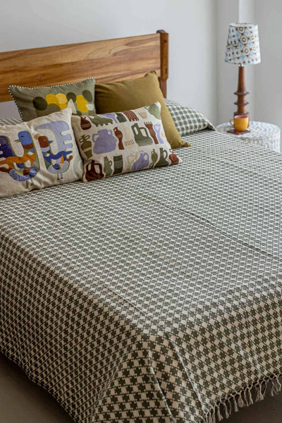 SOLID & TEXTURED BEDCOVERS Anjur Woven Cotton Bedcover (Black And White)