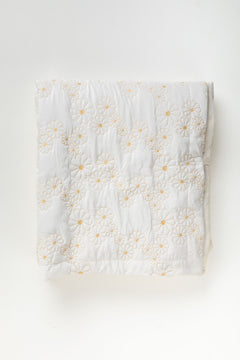 Daisy Field Ecru Quilted Bedcover
