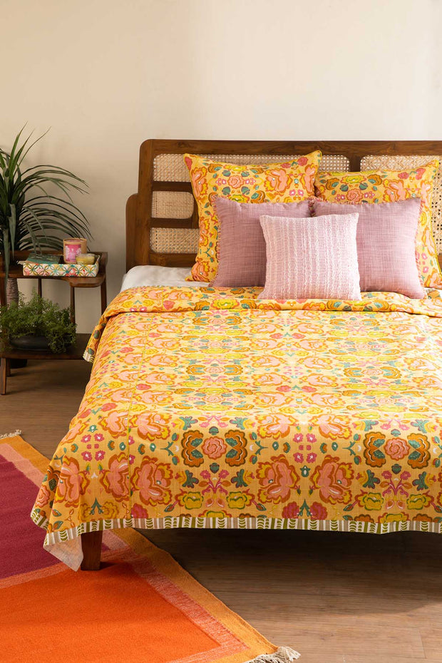 PRINT & PATTERN BEDCOVERS Gypsy Rose Cotton Slub Bedcover (Multi-Colored)