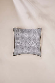 PRINTED CUSHIONS Diamond (41 Cm X 41 Cm) Cushion Cover (Black/White)