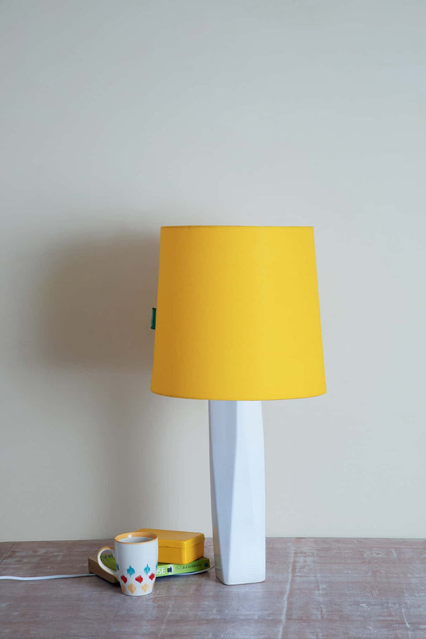 TABLE LAMP Facet White Table Lamp (Ceramic)
