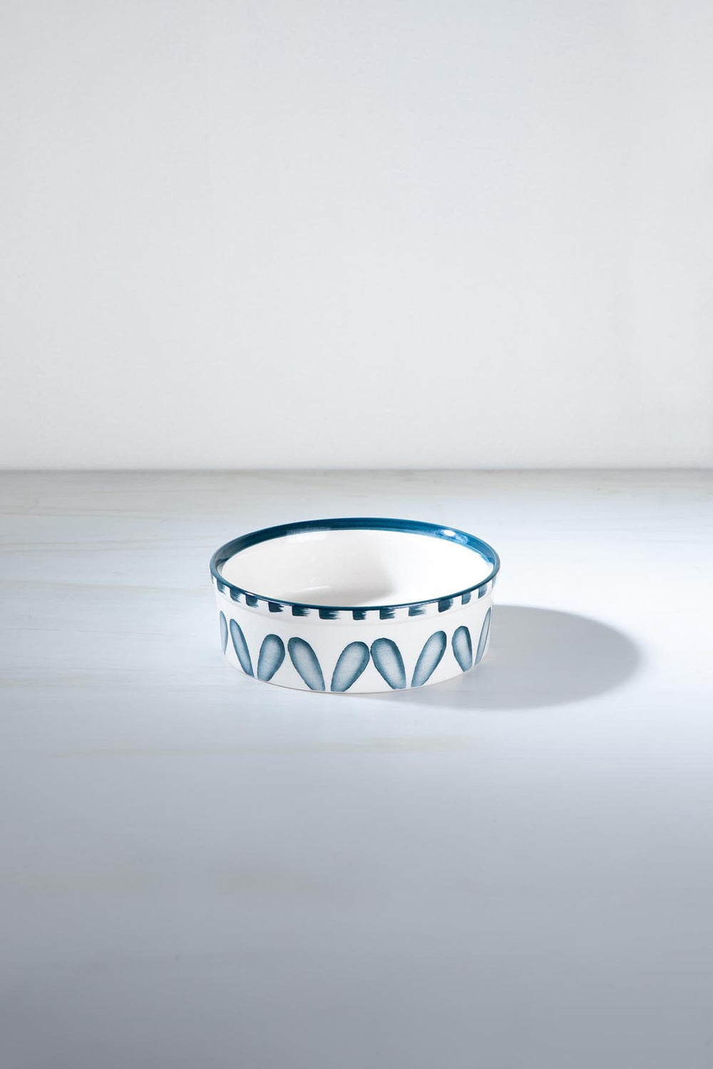 Montane Ceramic Small Flat Serving Bowl