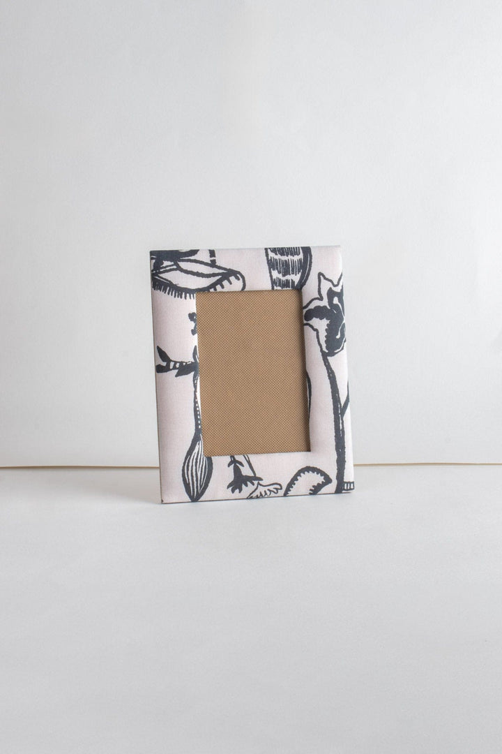 10000017477 EYE IN THE SKY PHOTOFRAME CHARCOAL