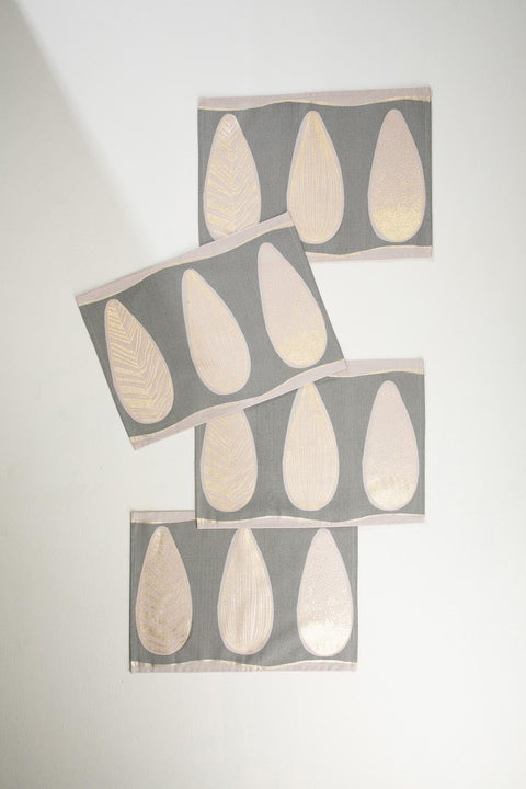 10000017485 KUPPI TABLE MAT (SET OF 4) MISTY GOLD