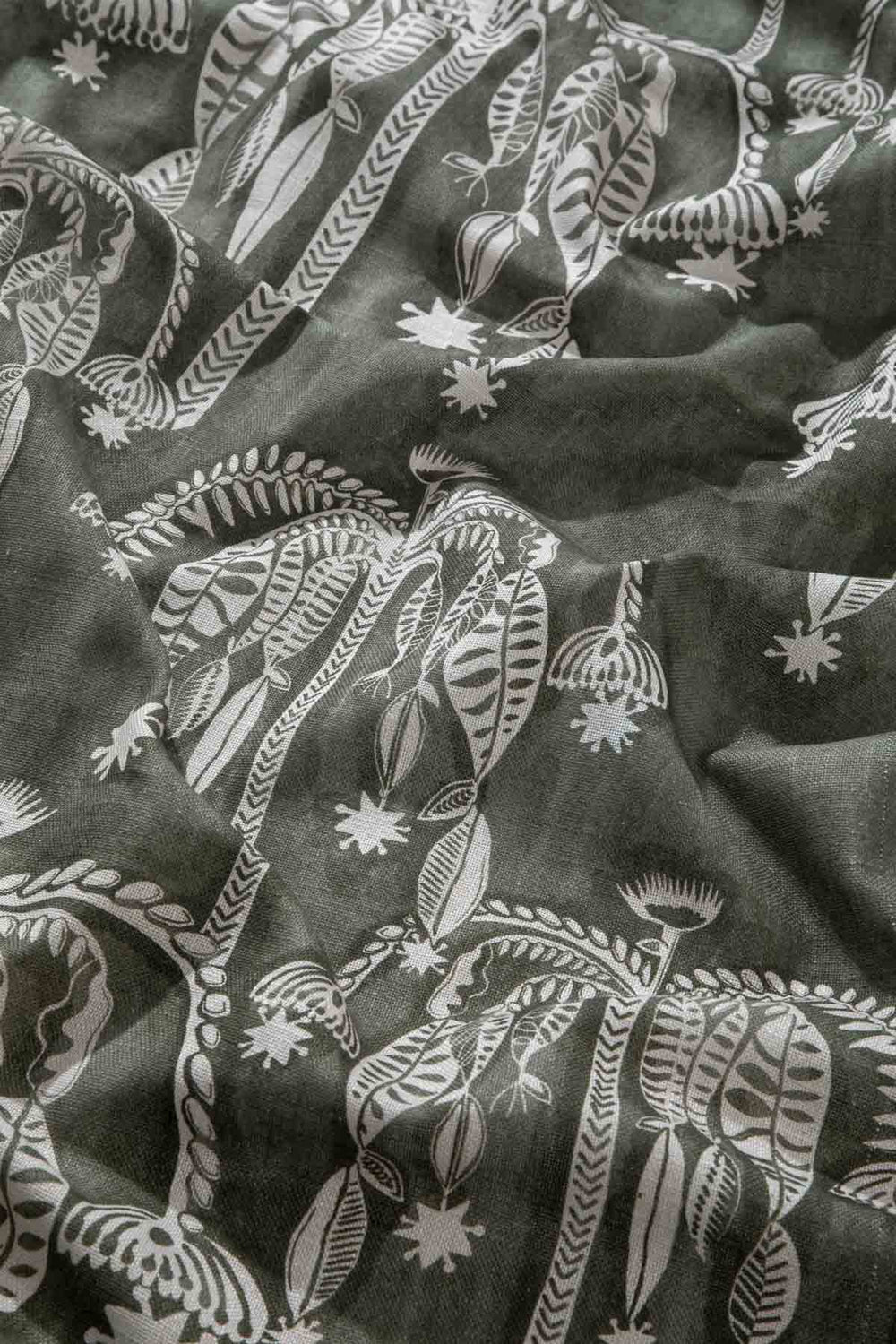 10000017508 TODDY PALM PRINTED HEAVY FABRIC MOSS