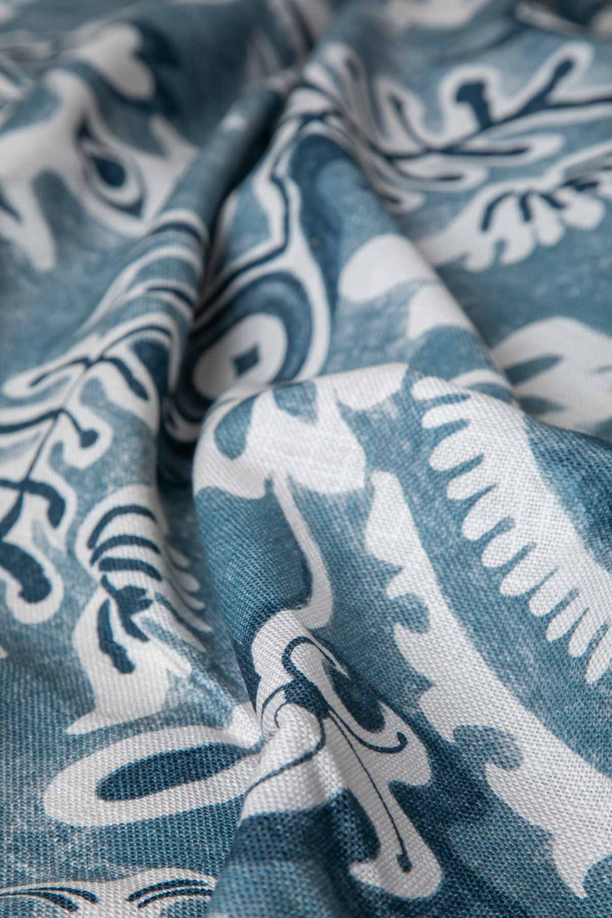 10000017509 MADELLION TREE PRINTED HEAVY FABRIC INDIGO