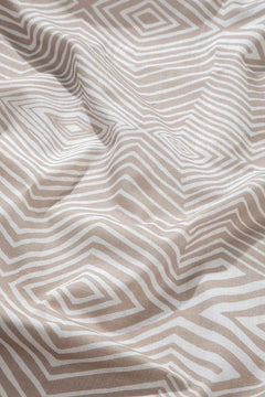 10000017510 DIAMOND PRINTED HEAVY FABRIC BEIGE
