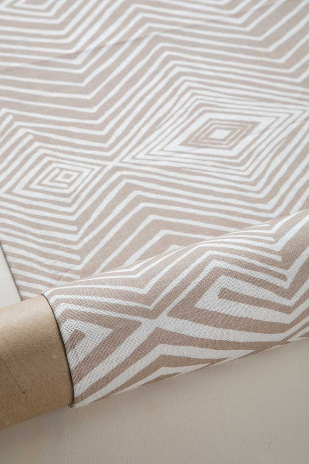 10000017510 DIAMOND PRINTED HEAVY FABRIC BEIGE