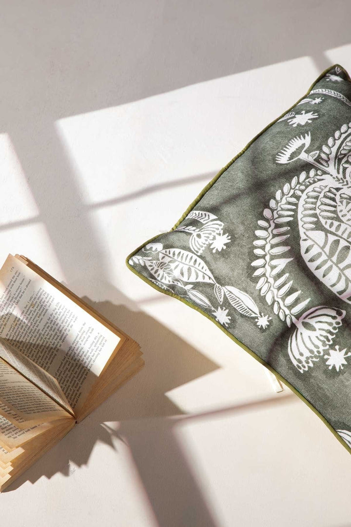 10000017554 TODDY PALM CUSHION COVER MOSS