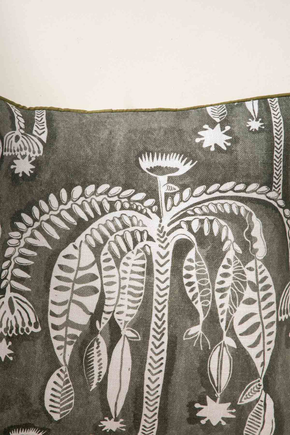 10000017554 TODDY PALM CUSHION COVER MOSS