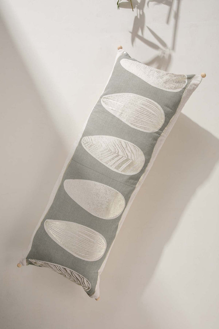 10000017558 KUPPI CUSHION COVER BEIGE GOLD