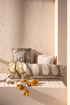 10000017558 KUPPI CUSHION COVER BEIGE GOLD