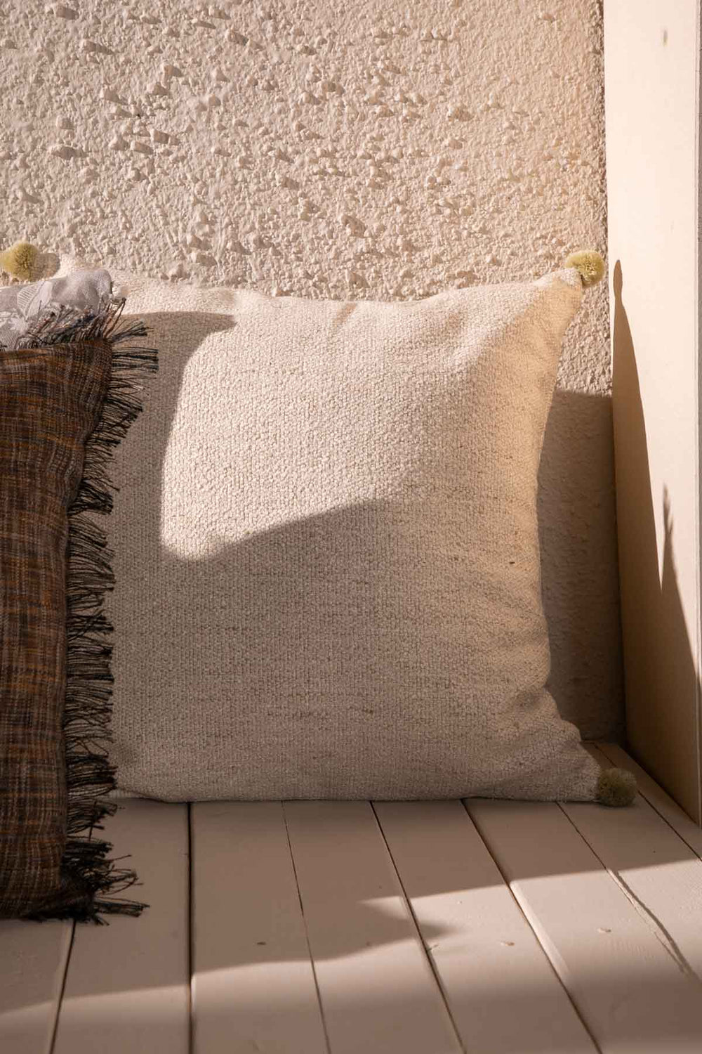 10000017563 BOUCLE CUSHION COVER BEIGE