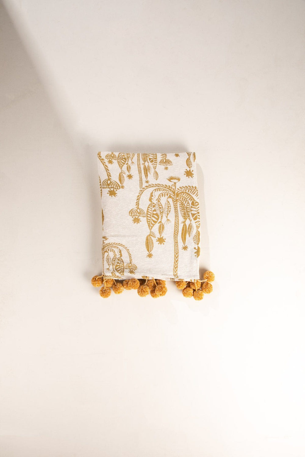 10000017568 TODDY PALM THROW OCHER