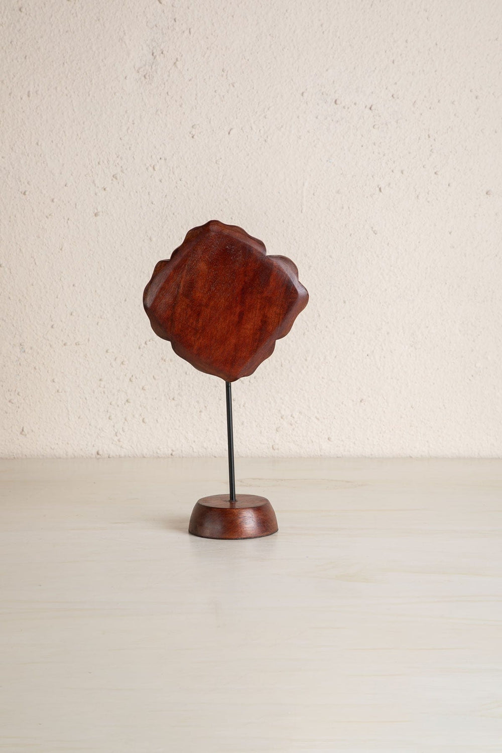 10000017755 KURU TABLE TOP WALNUT