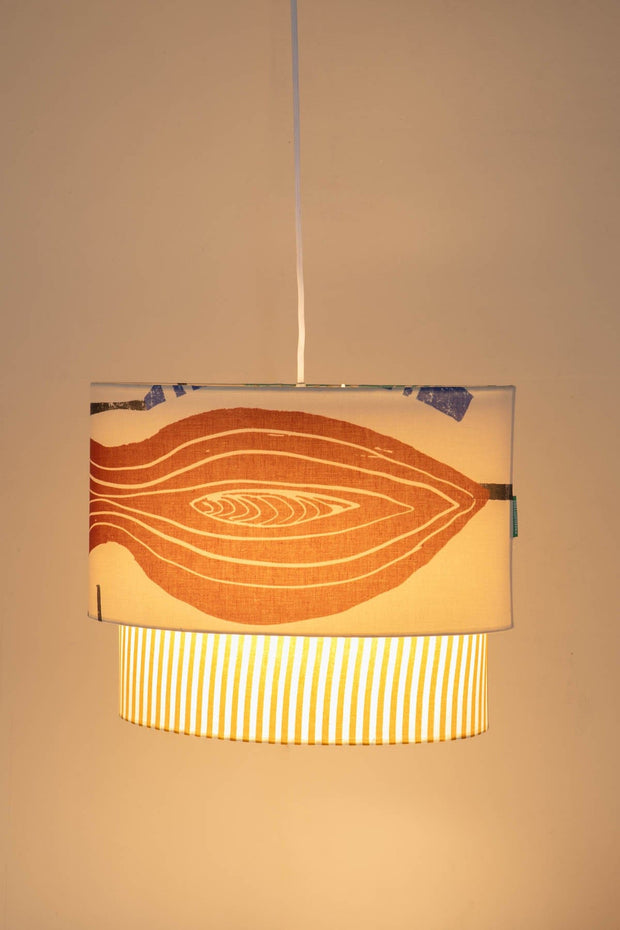 10000017778 FACE TO FACE OVAL PENDANT MULTI MUTED