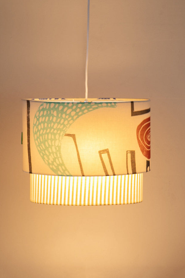 10000017778 FACE TO FACE OVAL PENDANT MULTI MUTED