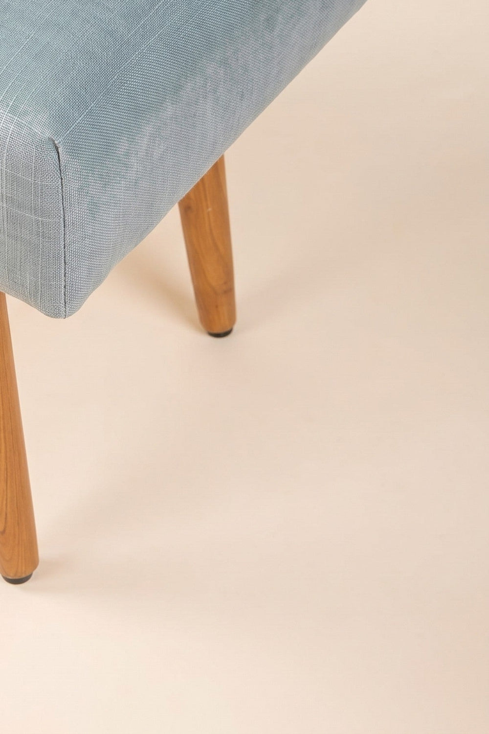 Upholstered Bundle Bench Pouffe in Raffia Misty Grey Fabric