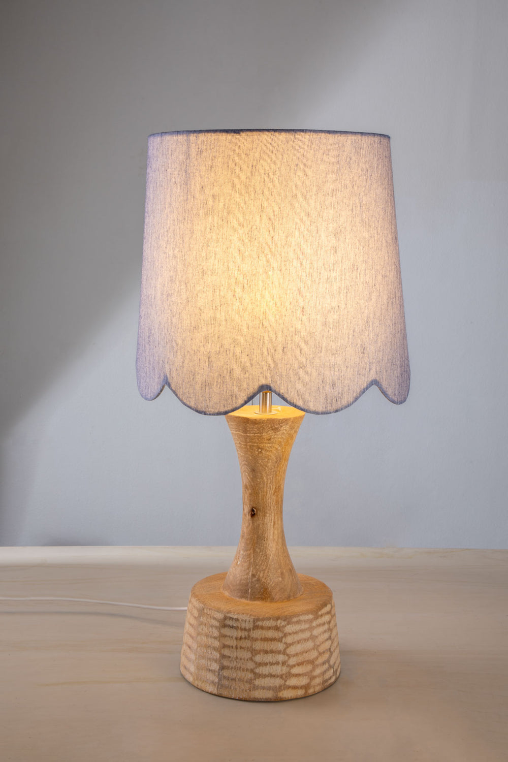 LAMPSHADES Solid Blue Scalloped Taper Medium