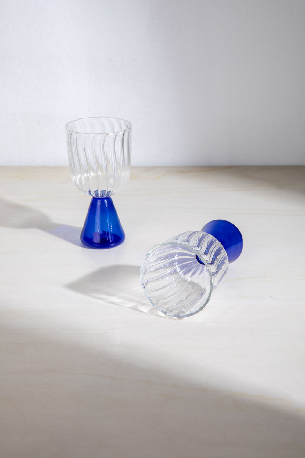 DRINKING GLASSES Blue Mountain Wine Glass (Set of 2)