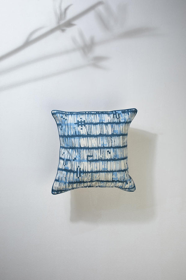 PRINT & PATTERN CUSHIONS Agama Blue Waters Cushion Cover (41 Cm X 41 Cm)