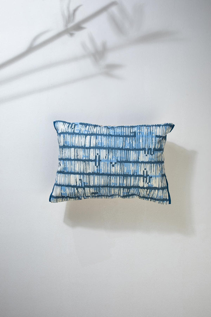 PRINT & PATTERN CUSHIONS Agama Coastal Blue Cushion Cover (36 Cm X 50 Cm)