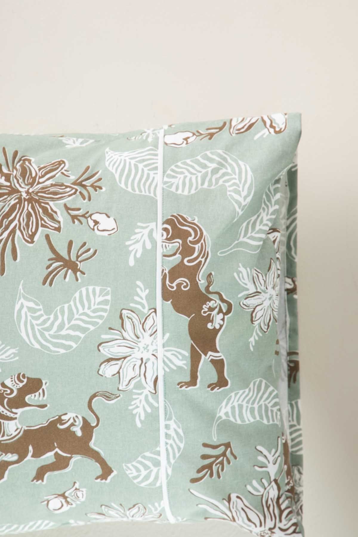 PILLOWS & SHAMS Ahnan Icy Green Pillow Cover Set (Set Of 2)