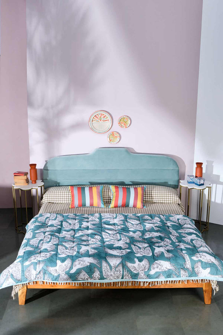 BEDS Arched Upholstered Headboard And Bed