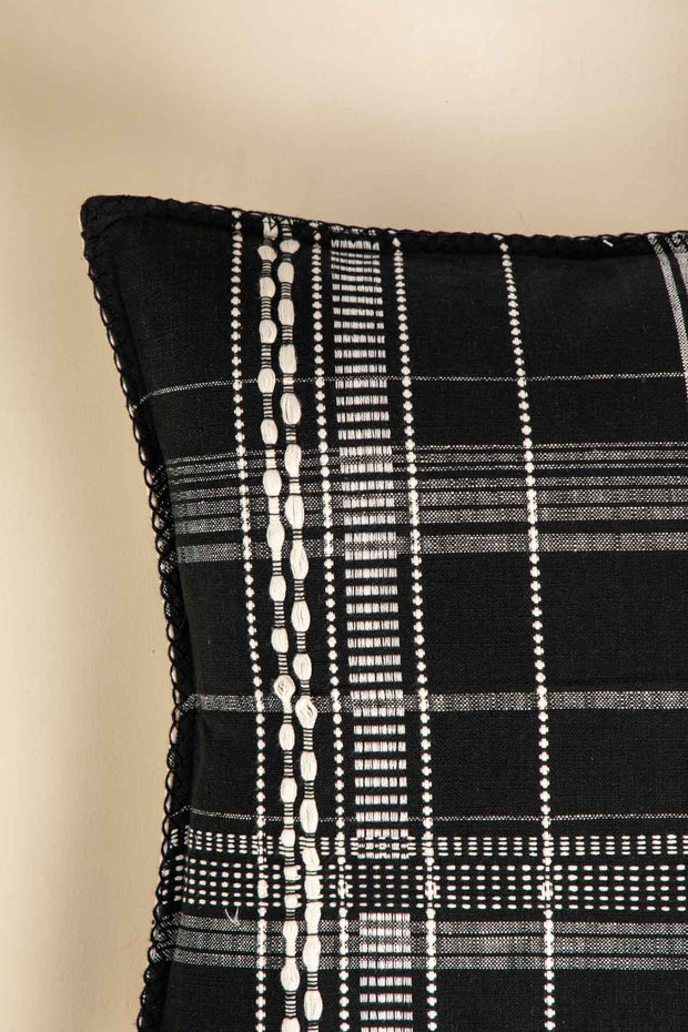 SOLID & TEXTURED CUSHIONS Big Checks Cushion Cover (50 Cm X 50 Cm)