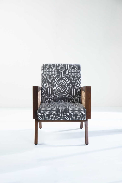 PRINT & PATTERN UPHOLSTERY FABRICS Bold Sej Printed Upholstery Fabric (Charcoal)