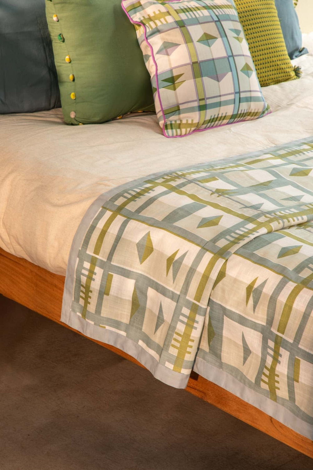 PRINT & PATTERN BEDCOVERS Cambaya Cotton Light Slub Bedcover (Misty Grey)