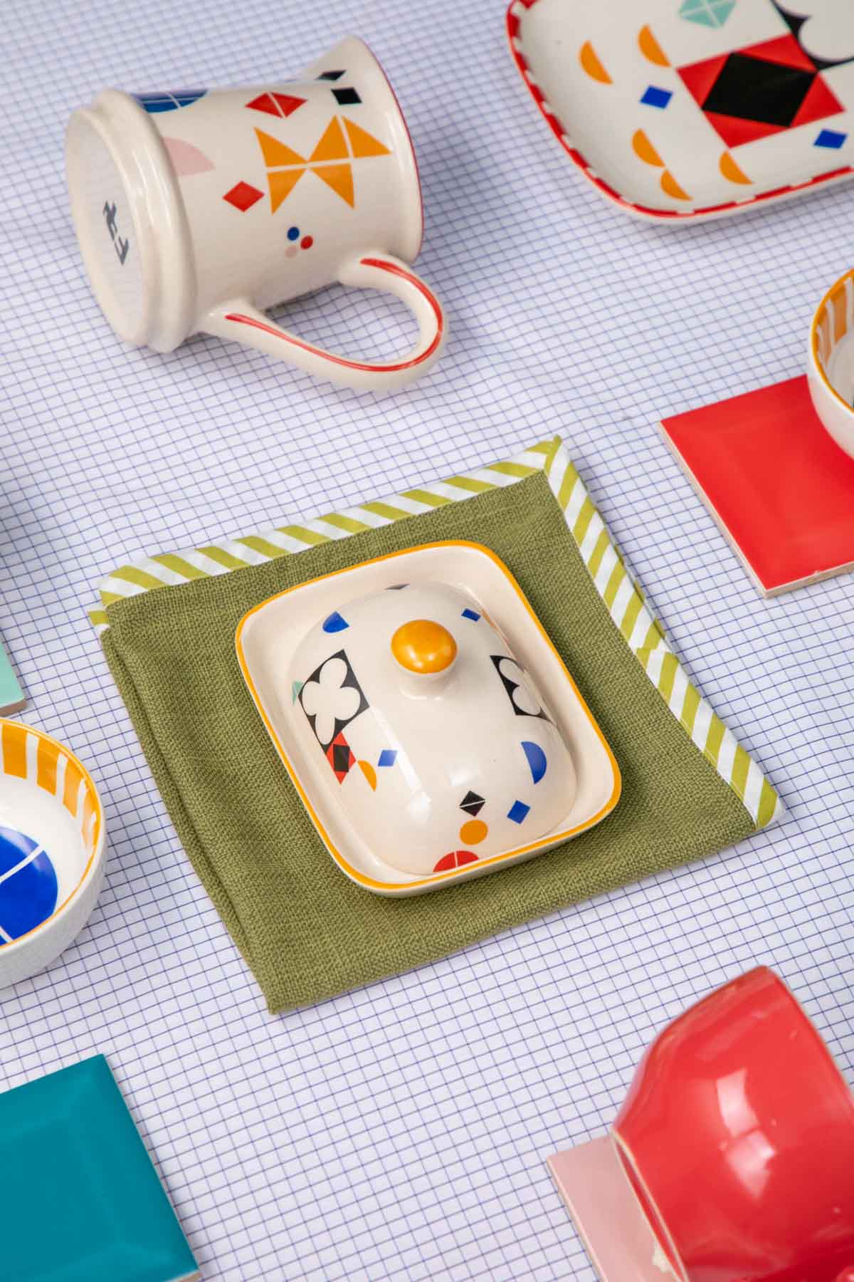 DINING ACCESSORIES Circle Of Joyee Ceramic Butter Dish