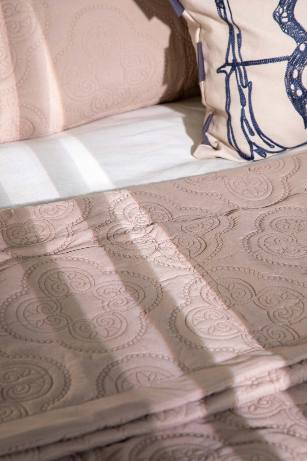 SOLID & TEXTURED BEDCOVERS Clover Beige Quilted Bedcover