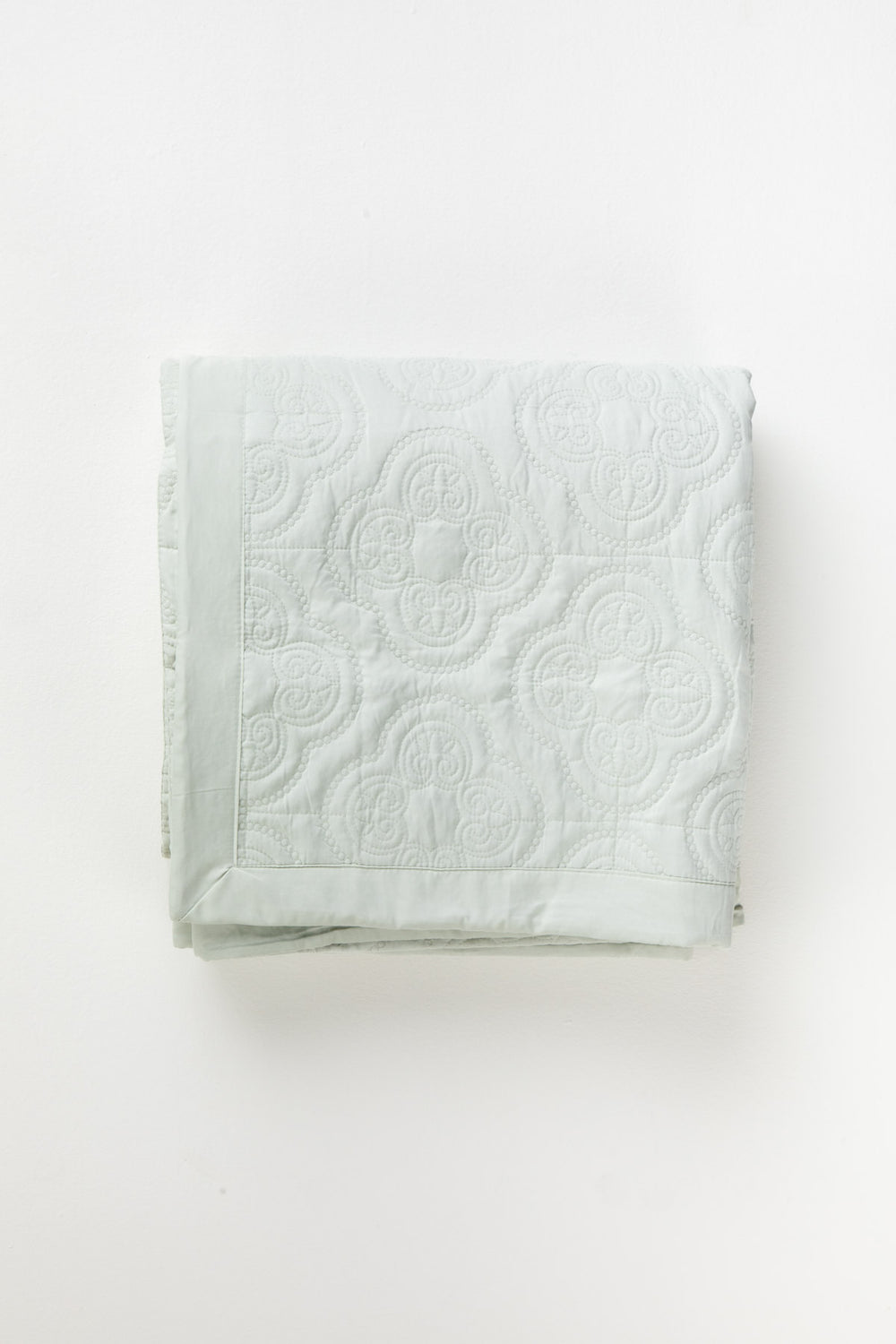 SOLID & TEXTURED BEDCOVERS Clover Ivory Quilted Bedcover