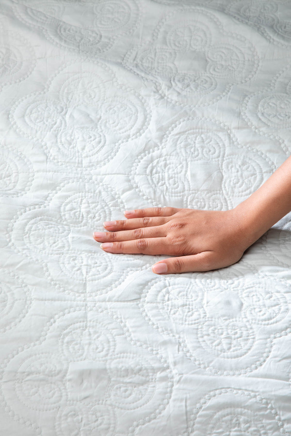 SOLID & TEXTURED BEDCOVERS Clover Ivory Quilted Bedcover