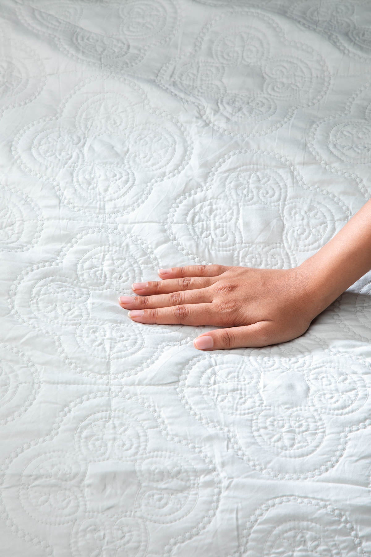 SOLID & TEXTURED BEDCOVERS Clover Ivory Quilted Bedcover