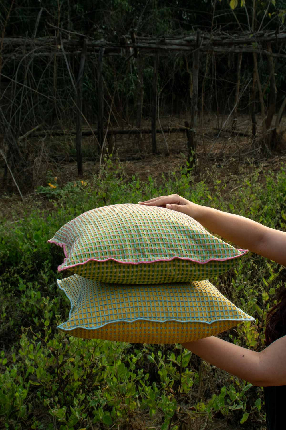 SOLID & TEXTURED CUSHIONS Code Shadow Fresh Green Cushion Cover (41 X 41 Cm)