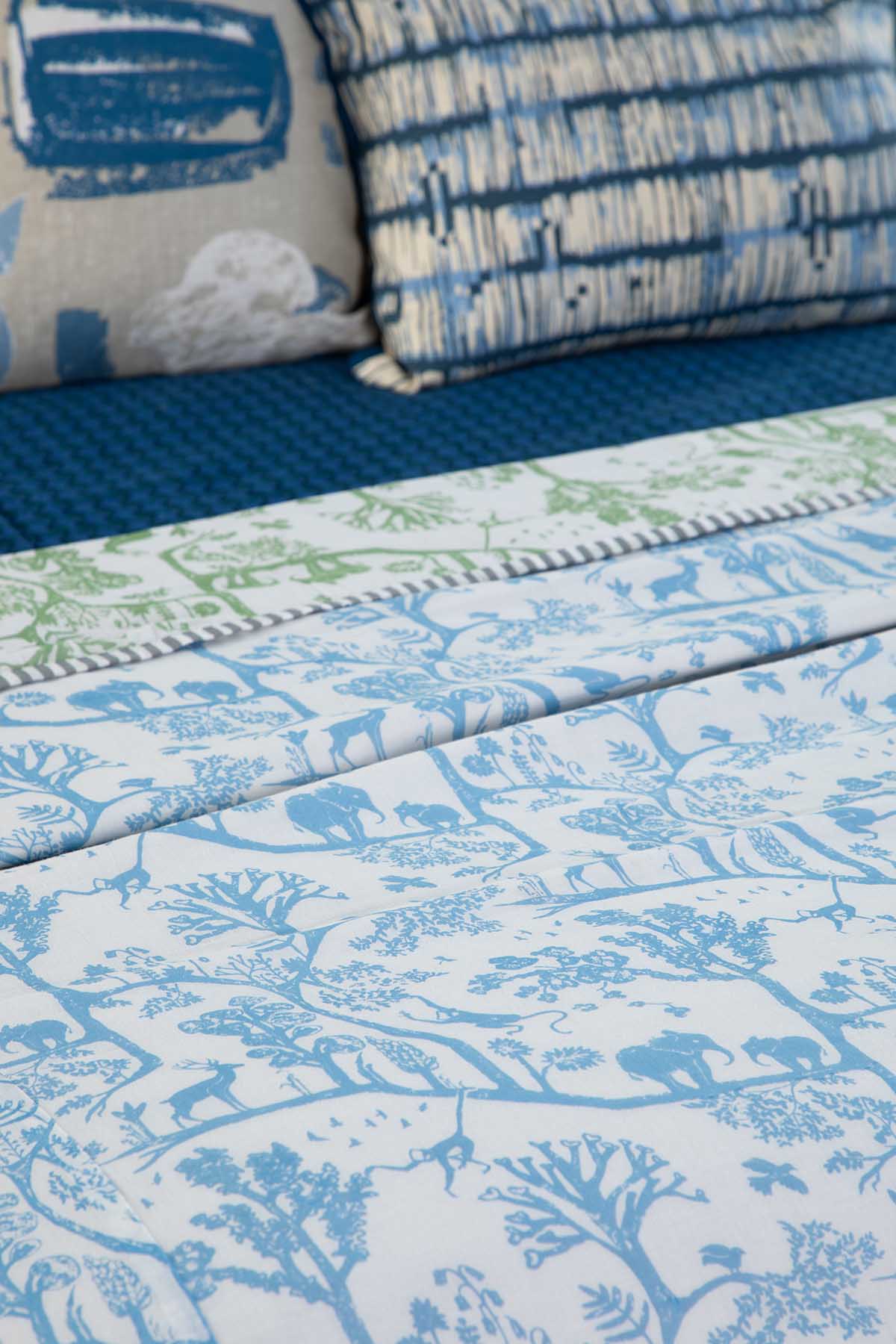 PRINT & PATTERN DOHARS Creatures Of Canopy Dohar