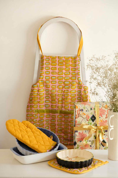 KITCHEN LINEN Dash Dash Mellow Yellow Cooking Apron