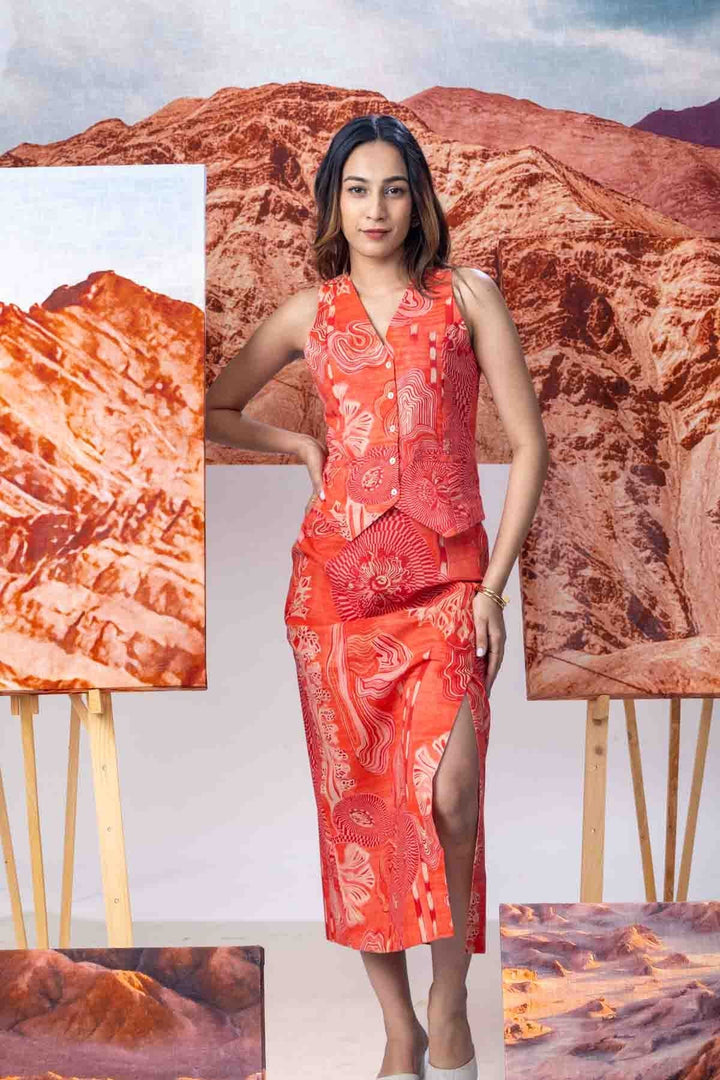 BOTTOMS Earth Core Midi Skirt (Living Coral)