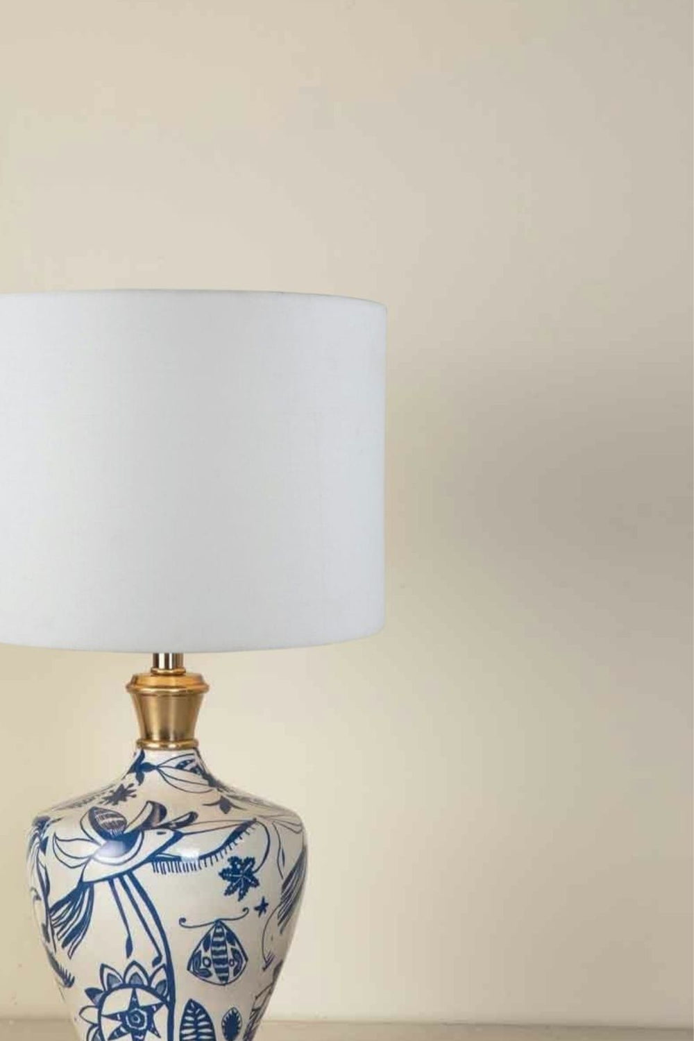 Eye In The Sky Off White Table Lamp with Loose Weave Drum Lampshade (Off White)