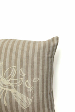 ACCENT CUSHIONS Eye In The Sky  Beige Grey Cushion Cover (61 X 61 Cm)
