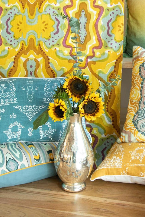 FLOWER VASES Flemish Ceramic Vase (Gold)