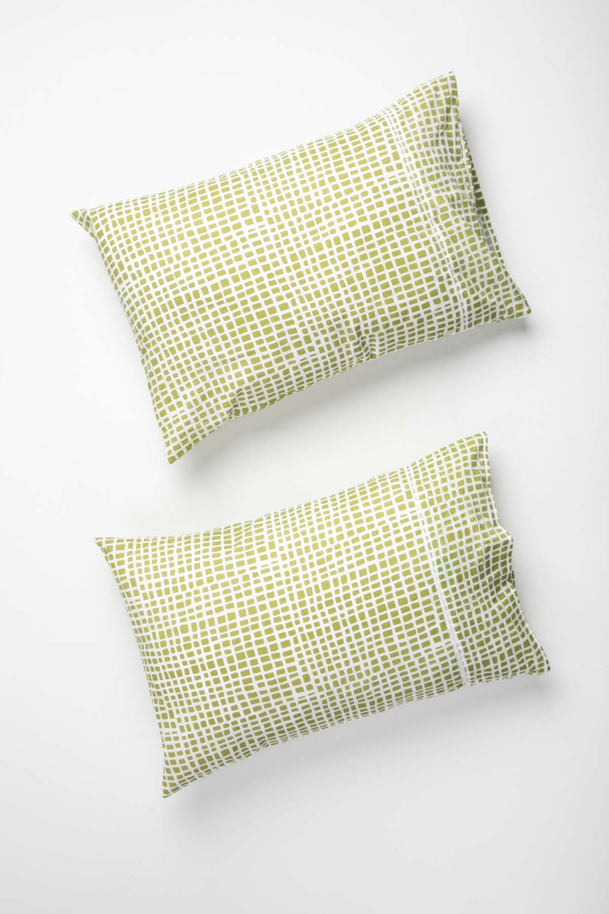 PILLOWS & SHAMS Grills Field Green Pillow Cover Set (Set of 2)