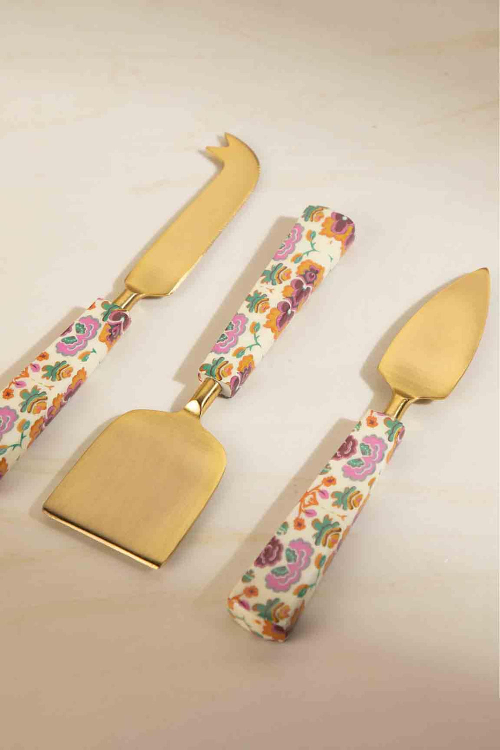 SERVING CUTLERY Gypsy Rose Cheese Set (Set of 3)