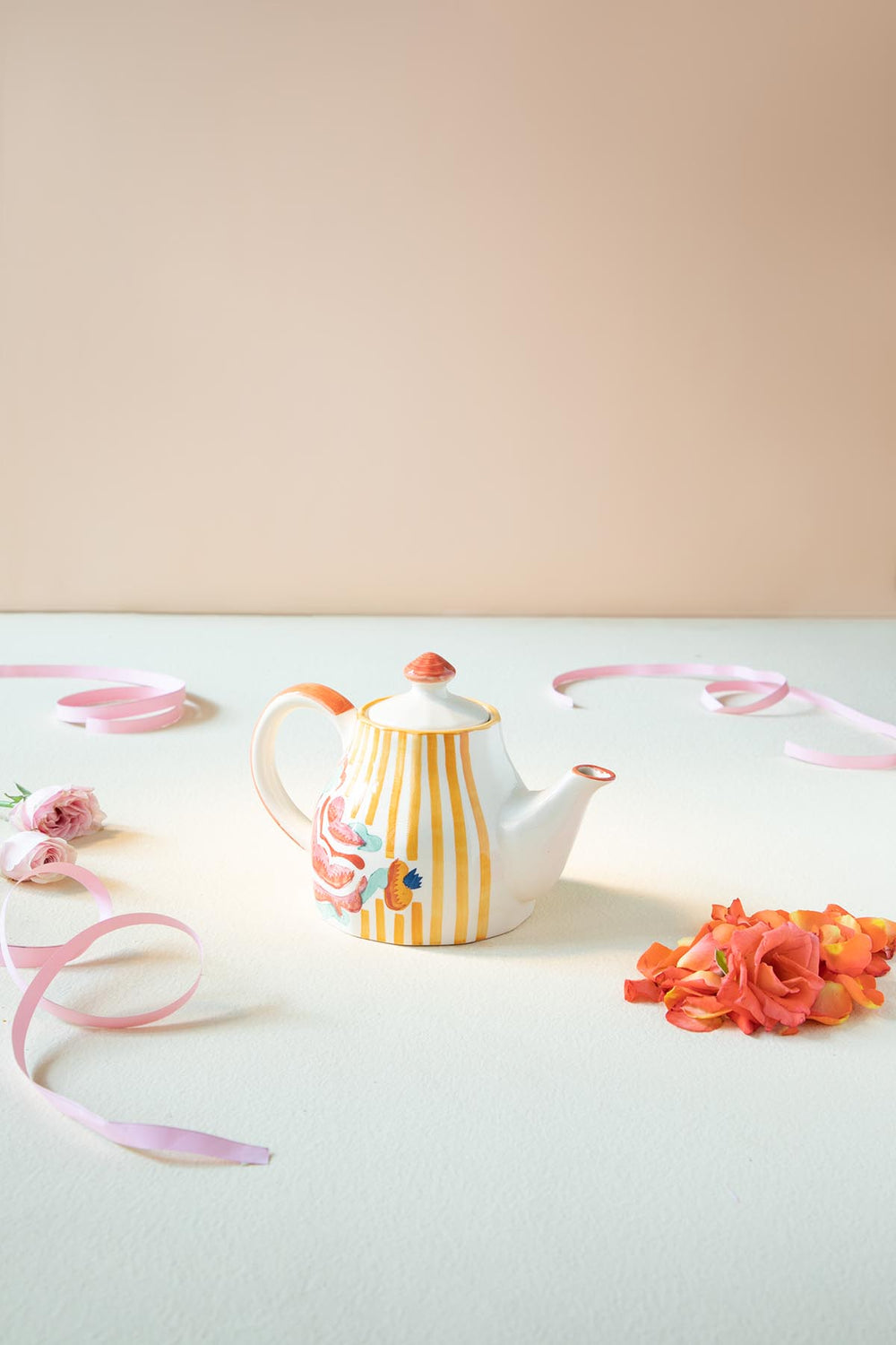TEA TIME Gypsy Rose Ceramic Tea Pot