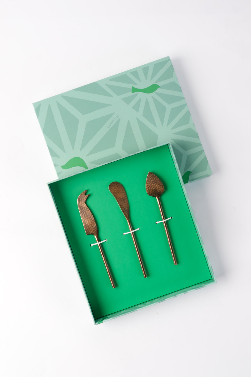 SERVING CUTLERY Hammered Rose Gold Cheese Set