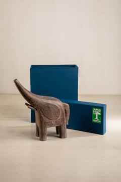 FIGURINES Trumpeter Animal Figurine
