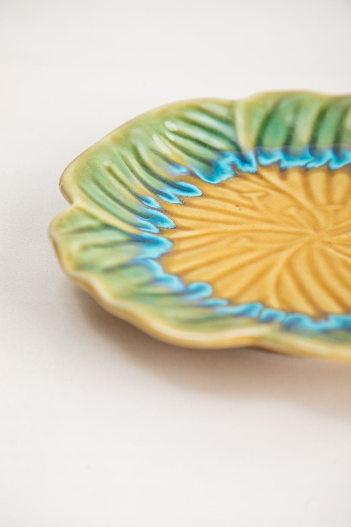 Hibiscus Ceramic Wall Plate (Small)